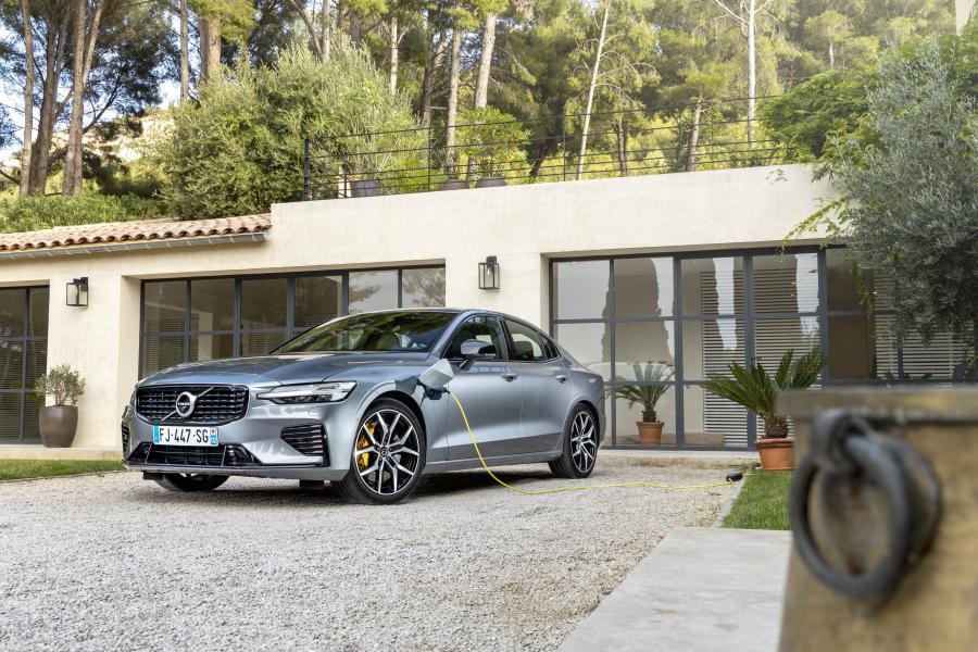  Volvo S60 T8 Polestar Engineered 2018 года  (WW) (фото 22 из 51)
